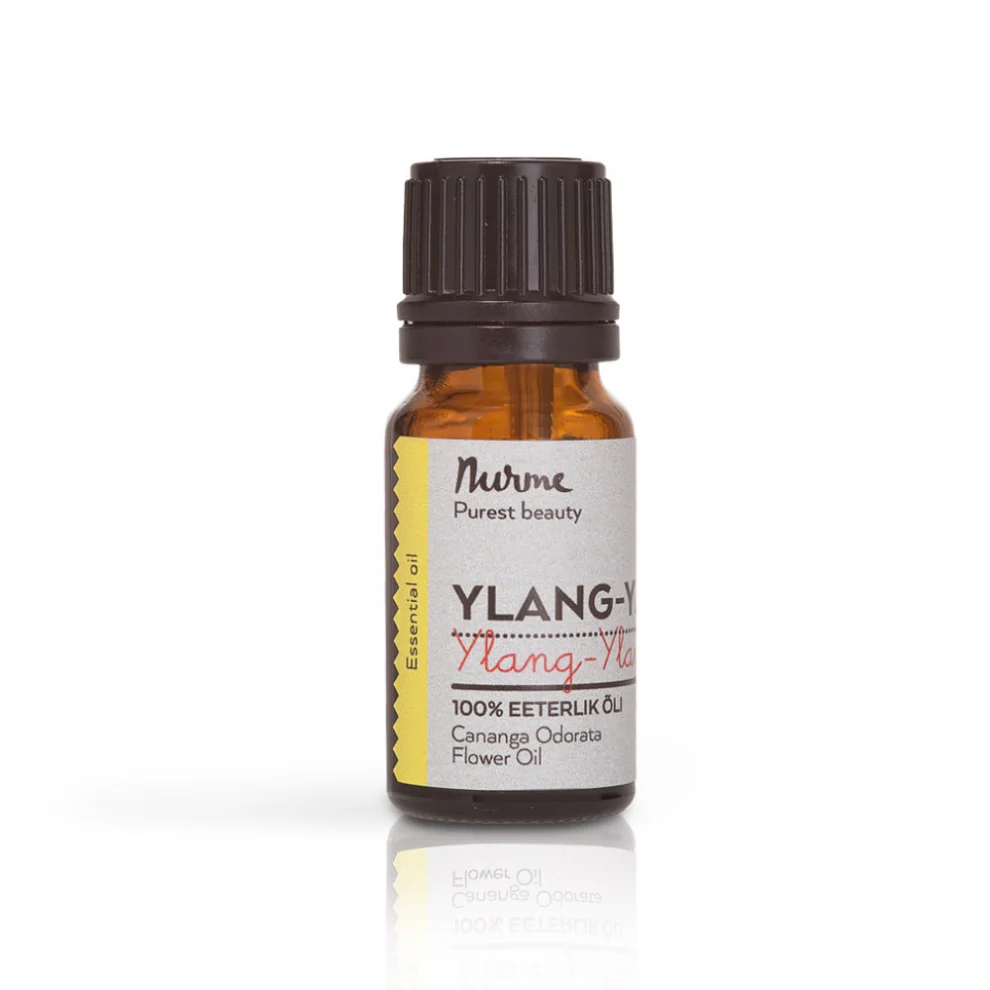 Ylang-ylang essential oil